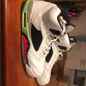 Jordan 5 “Poison Green”